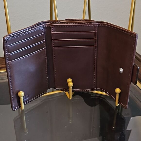 Vintage Coach Logo small wallet 3.5"x4 5" - Picture 4 of 7